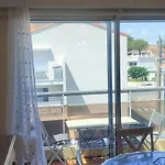 T2 450m De La Des Demoiselles, Avec Garage Et Possibilité De Vélos à 950m De La Rue Piétonne *
