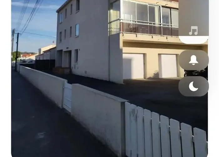 T2 450m De La Des Demoiselles, Avec Garage Et Possibilite De Velos A 950m De La Rue Pietonne 아파트 생 힐레르 드 리에