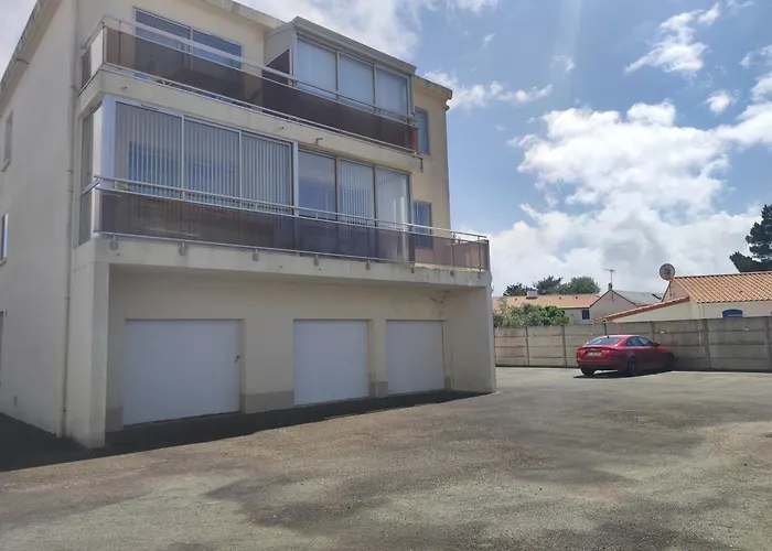 아파트 T2 450m De La Des Demoiselles, Avec Garage Et Possibilite De Velos A 950m De La Rue Pietonne